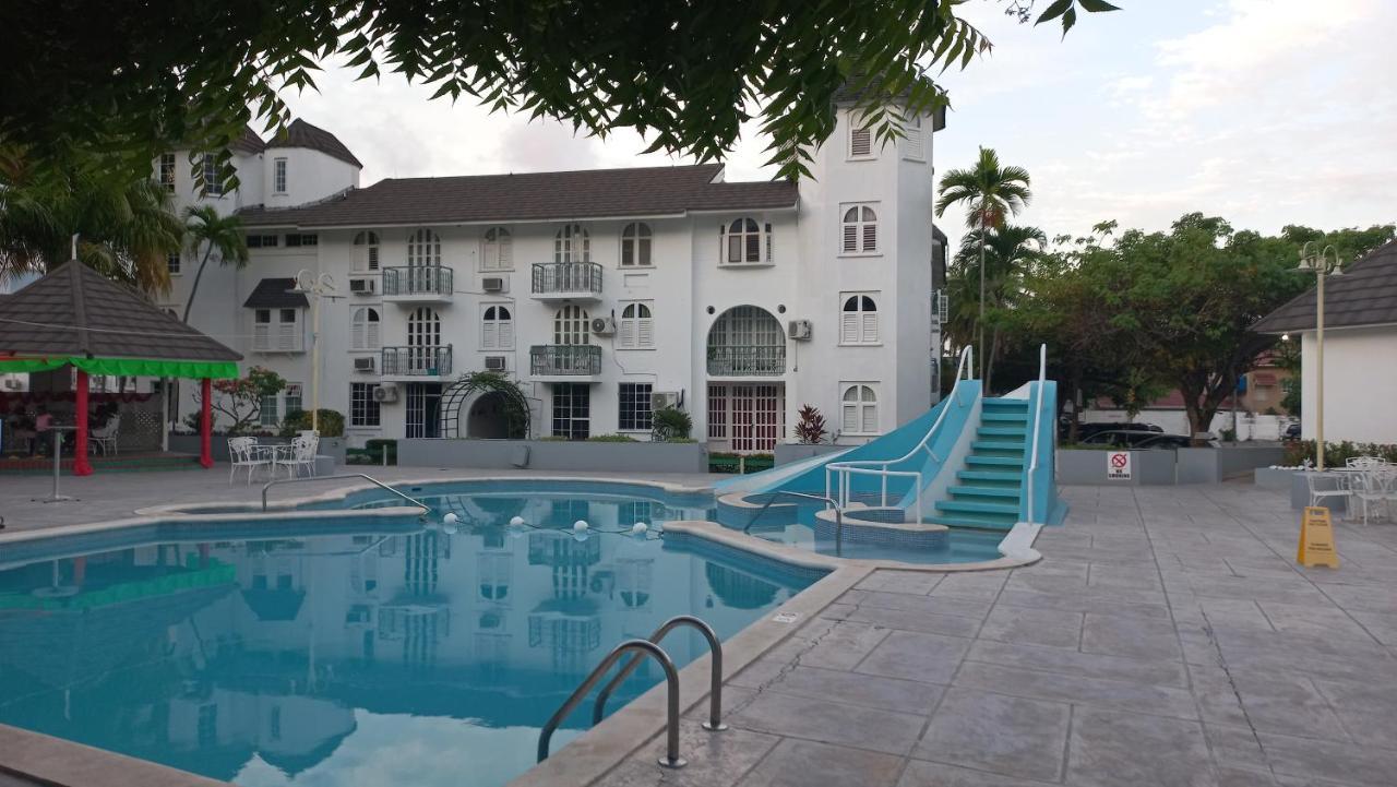 Beach 1 Bedroom 32 Ocho Rios Exterior photo